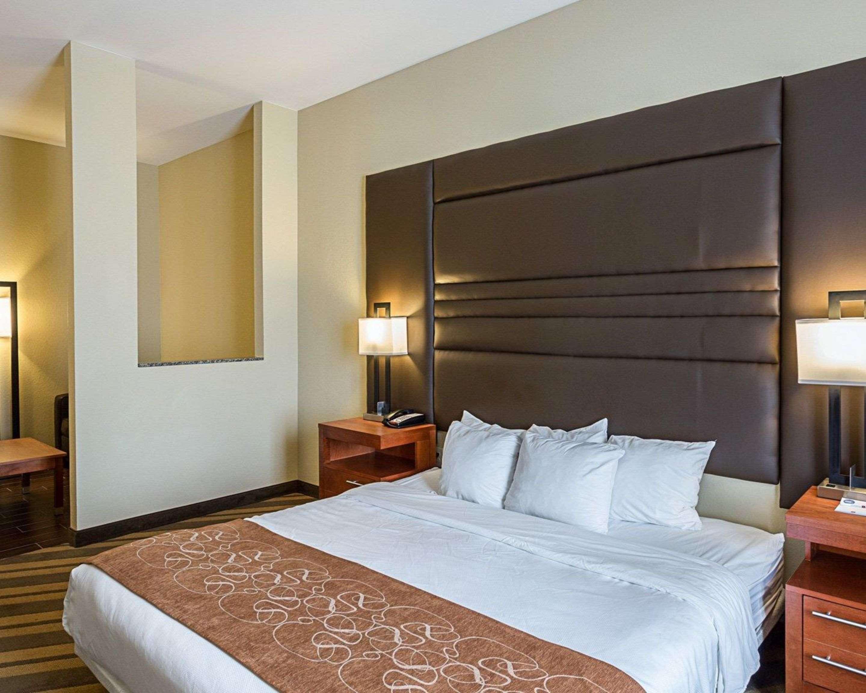 Comfort Suites Near Tanger Outlet Mall Gonzales Luaran gambar
