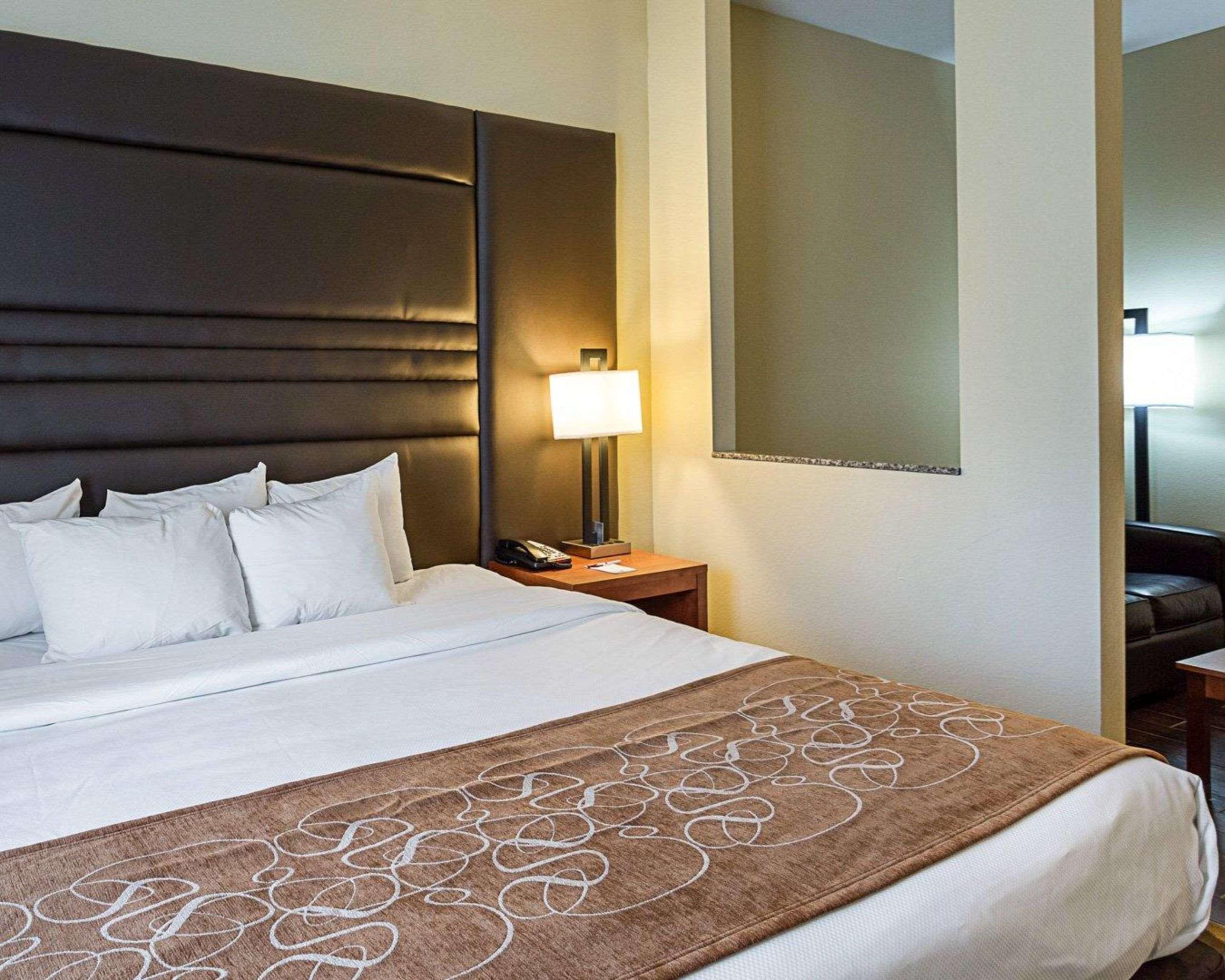 Comfort Suites Near Tanger Outlet Mall Gonzales Luaran gambar
