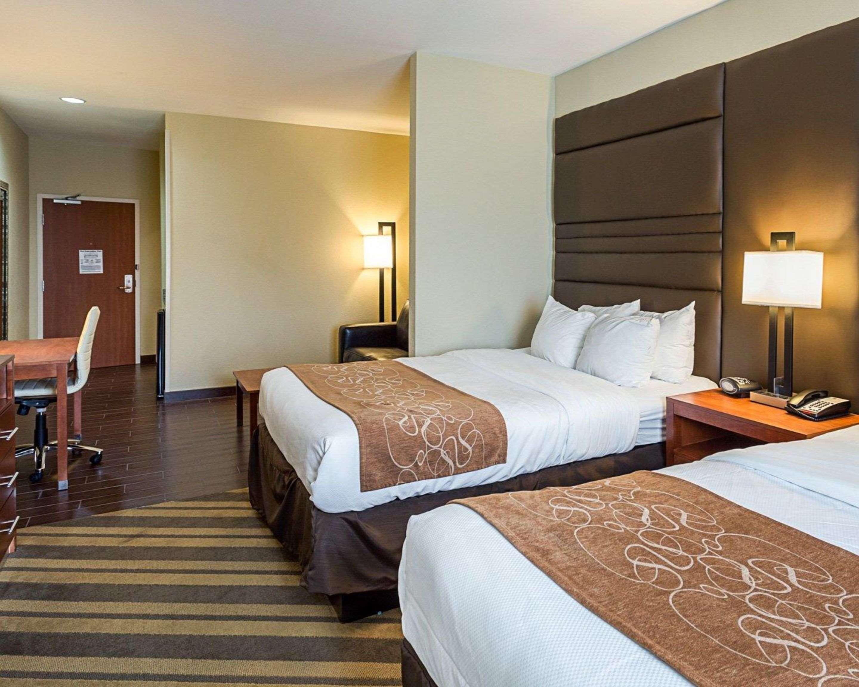 Comfort Suites Near Tanger Outlet Mall Gonzales Luaran gambar