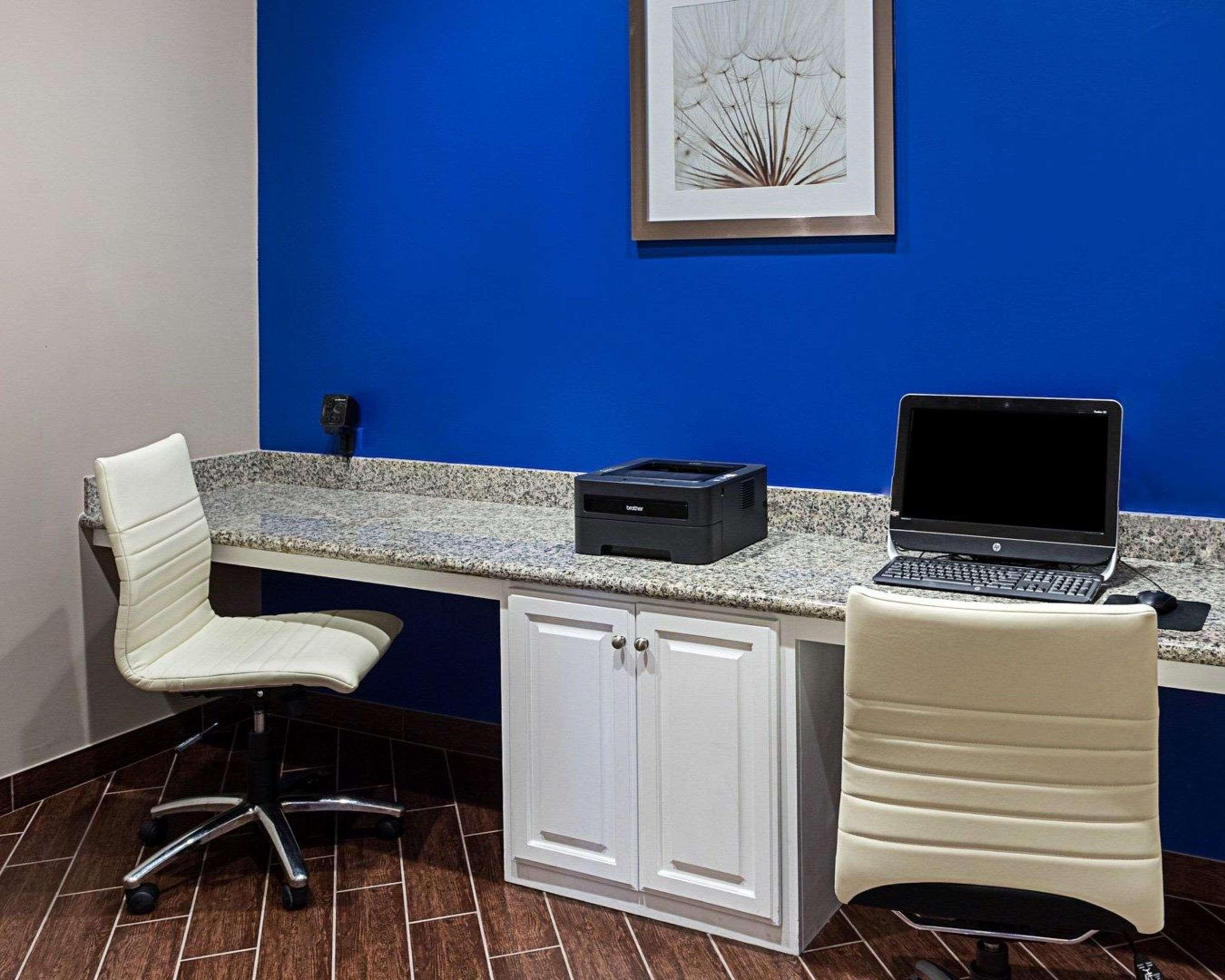 Comfort Suites Near Tanger Outlet Mall Gonzales Luaran gambar