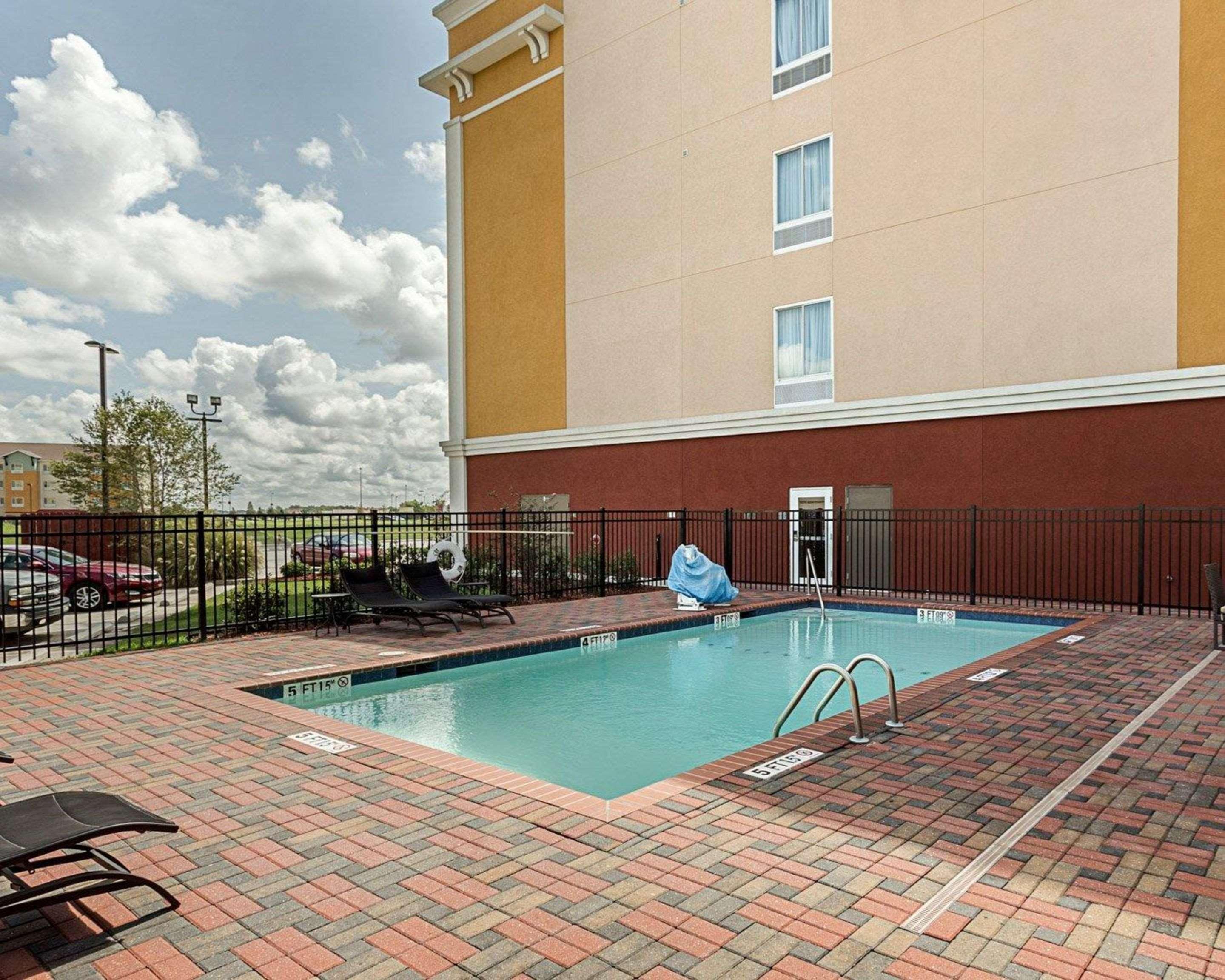 Comfort Suites Near Tanger Outlet Mall Gonzales Luaran gambar