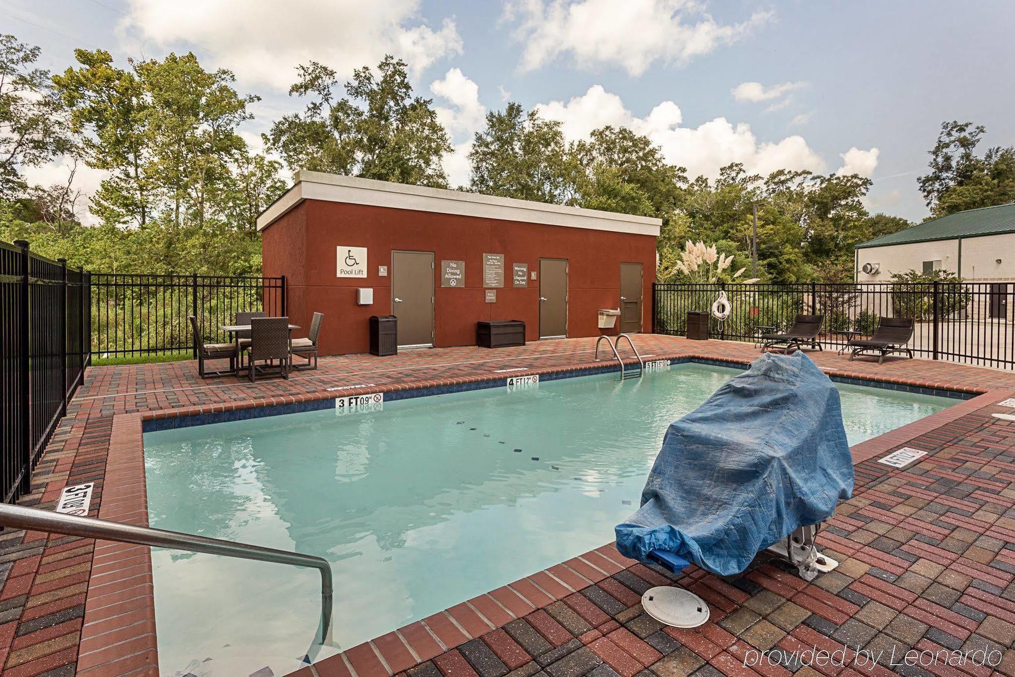 Comfort Suites Near Tanger Outlet Mall Gonzales Luaran gambar