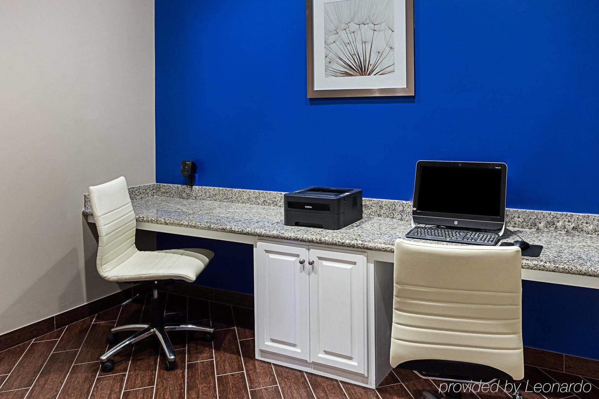 Comfort Suites Near Tanger Outlet Mall Gonzales Luaran gambar